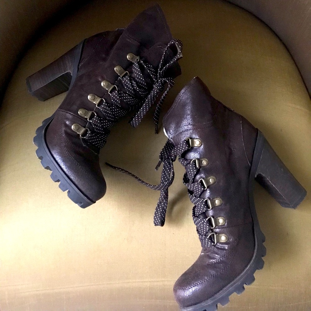Lace up Ankle Boots